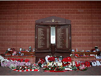 Hillsborough trial collapses a...